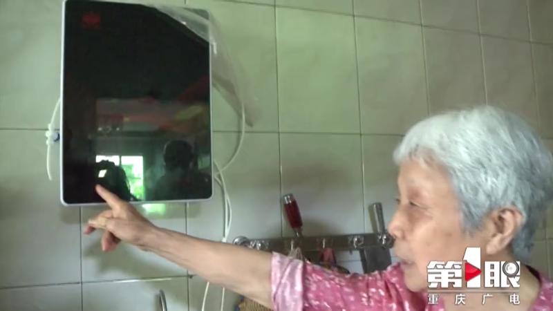 DƬ